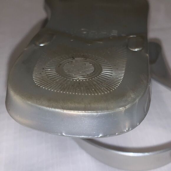 Michael Kors Silver Jelly Thong Sandals Size 6R - Picture 16 of 16